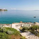 Luxury Ciovo Sleeps 17, Infinity Pool, Seafront Trogir