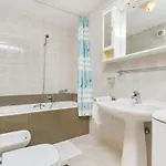 Luxury Ciovo Sleeps 17, Infinity Pool, Seafront Villa *