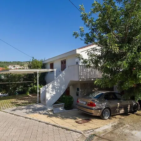 Seafront - With Heated Swimming Pool Villa Trogir