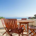 Luxury Ciovo Sleeps 17, Infinity Pool, Seafront Villa